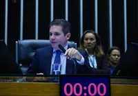Proteção de crianças na internet: Câmara pauta projeto com urgência imagem