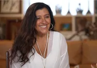 Regina Casé abre o jogo sobre procedimentos no rosto