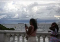 Semana em Salvador terá pancadas de chuva e sol entre nuvens