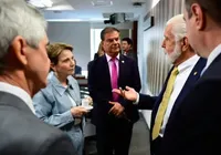 Senadores brasileiros iniciam negociações com EUA sobre tarifas imagem