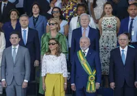 Sob lema "Brasil Soberano", Lula abre desfile do 7 de Setembro