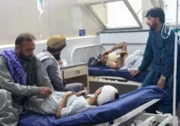 Terremoto de magnitude 6,0 deixa mais de 800 pessoas mortas imagem