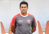 Treinador é emprestado por clube para salvar o Figueirense na Série C imagem