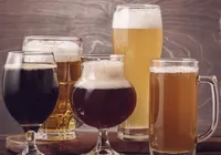 Você usa o copo certo para beber cerveja? Veja como fazer uma boa escolha imagem