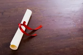 Diploma do ensino superior “de papel” não valerá mais - Imagem