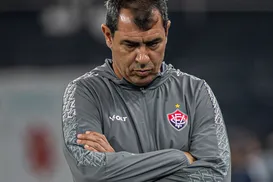 Faça um favor ao Vitória e a si mesmo: desapega, Carille - Imagem