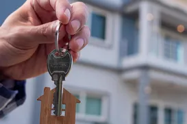 Leilão de imóveis do Santander tem casa por R$ 48 mil; veja como participar - Imagem