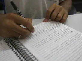 Incomodados, prefeitos esperam reverter índice de analfabetismo na Bahia - Imagem