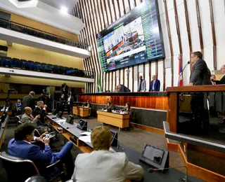 ALBA decide futuro de benefício polêmico a comissionados do TCM