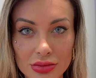 Andressa Urach se choca com proposta intrigante: “Analisando”