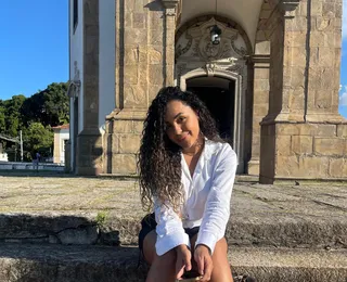 Baiana desafia universidade após ter cota negada em medicina: "Não sei quem sou"