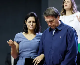 Bolsonaro no STF: Michelle compartilha mensagem bíblica "Misericórdia de Deus"