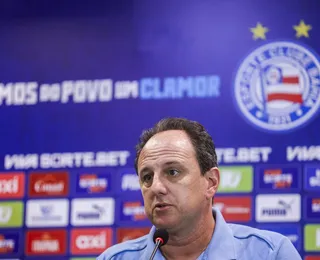 Ceni celebra gol de Lucho, cita reforços e explica troca no gol