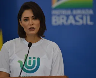 Churrasco na prisão domiciliar de Bolsonaro: Michelle dá bronca em deputado