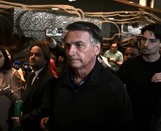Com risco de ser preso, Bolsonaro desiste de ir à Câmara