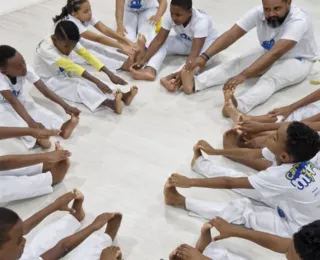 Como crianças de Salvador aprendem capoeira em aulas gratuitas