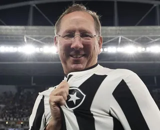 Conflito institucional com Textor escancara crise no Botafogo; entenda