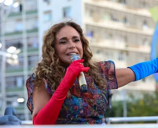 Daniela Mercury e Maria Bethânia recebem mais alta honraria da Bahia