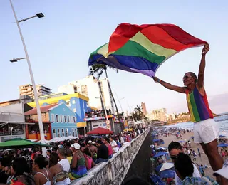 Dicionário da sigla LGBTQUIAPN+: Entenda o que significa cada letra