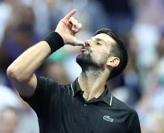 Djokovic elimina Fritz e faz dancinha em homenagem à filha no US Open