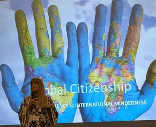 Educadora baiana participa de conferência internacional na Indonésia
