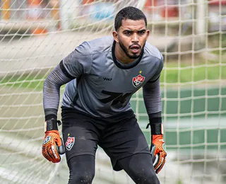 Em boa fase, Arcanjo enaltece preparador de goleiros do Vitória