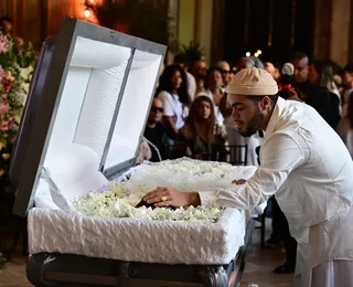 Francisco Gil presta última homenagem a Preta Gil durante velório