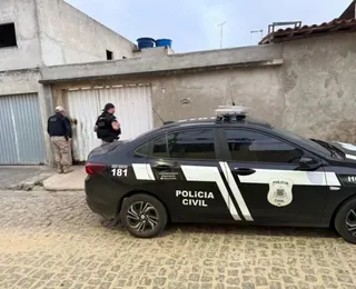 Funcionária é investigada por furtar R$ 33 mil de clientes em loja