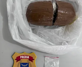 Grávida tenta entrar com drogas nas partes íntimas em presídio