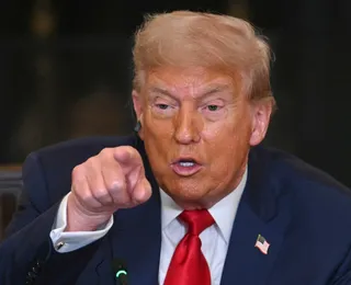 Guerra Fria 2.0? Tarifa de Trump aquece cenário entre Brasil, EUA e China
