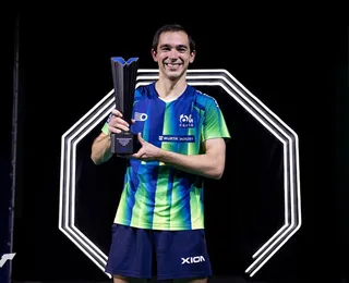 Hugo Calderano faz história e fatura premiação recorde no WTT em Foz