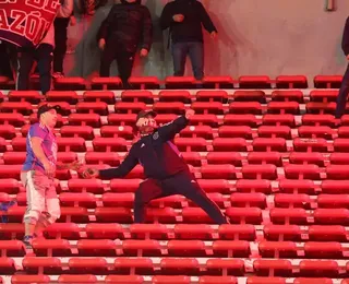 Independiente e Universidad de Chile é cancelado após cenas de guerra