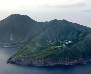Mais de 1.800 terremotos atingem ilha japonesa em três semanas