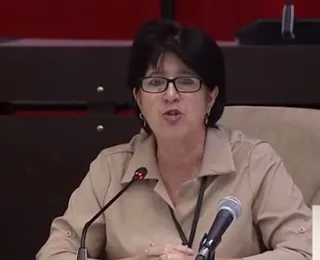 Ministra que negou existência de mendigos renuncia em meio a crise