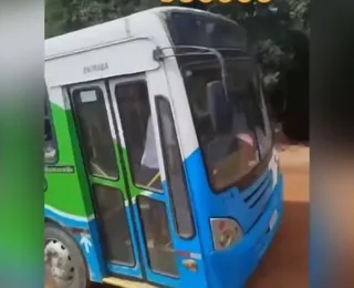 Motoristas de transporte escolar realizam 'racha' em Ipiaú