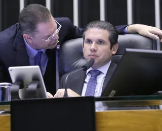 Motta desmente acordo para pautar anistia e líder do PL se desculpa