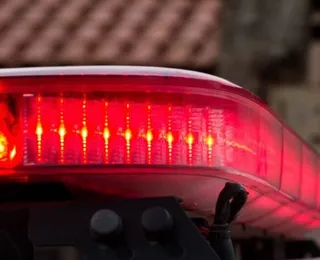 Mulher confunde pedais e mata marido atropelado com carro automático