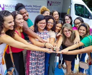 Mulheres vítimas de violência recebem atendimento jurídico no Calabar