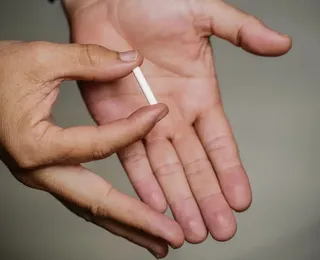 Por dentro do chip da beleza: esses são os riscos que ninguém te contou