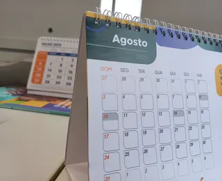 Por que agosto parece nunca acabar? Saiba a origem do mês do desgosto