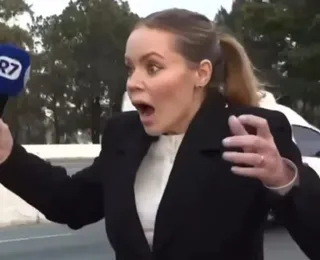 Repórter da Record tem celular roubado ao vivo; veja