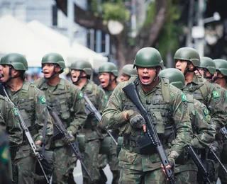 Salvador celebra Independência com desfile e presença de autoridades