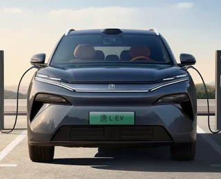 Super-recarga da BYD promete carregar carro em 5 minutos no Brasil