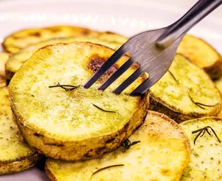 Superalimento com mais potássio que a banana ganha destaque entre brasileiros