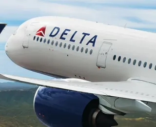 Turbulência força pouso de emergência e deixa 25 feridos em voo