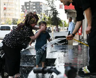 Turquia atinge 50 °C e população vive à base de ar-condicionado
