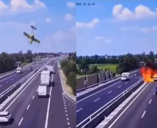 Vídeo: avião cai em rodovia na Itália e deixa dois mortos