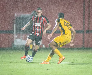 Vitória repete roteiro e alcança sete gols sofridos nos minutos finais em 2025