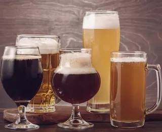 Você usa o copo certo para beber cerveja? Veja como fazer uma boa escolha