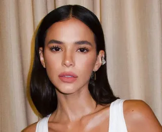 Voltaram? Bruna Marquezine é flagrada em clima íntimo com ex